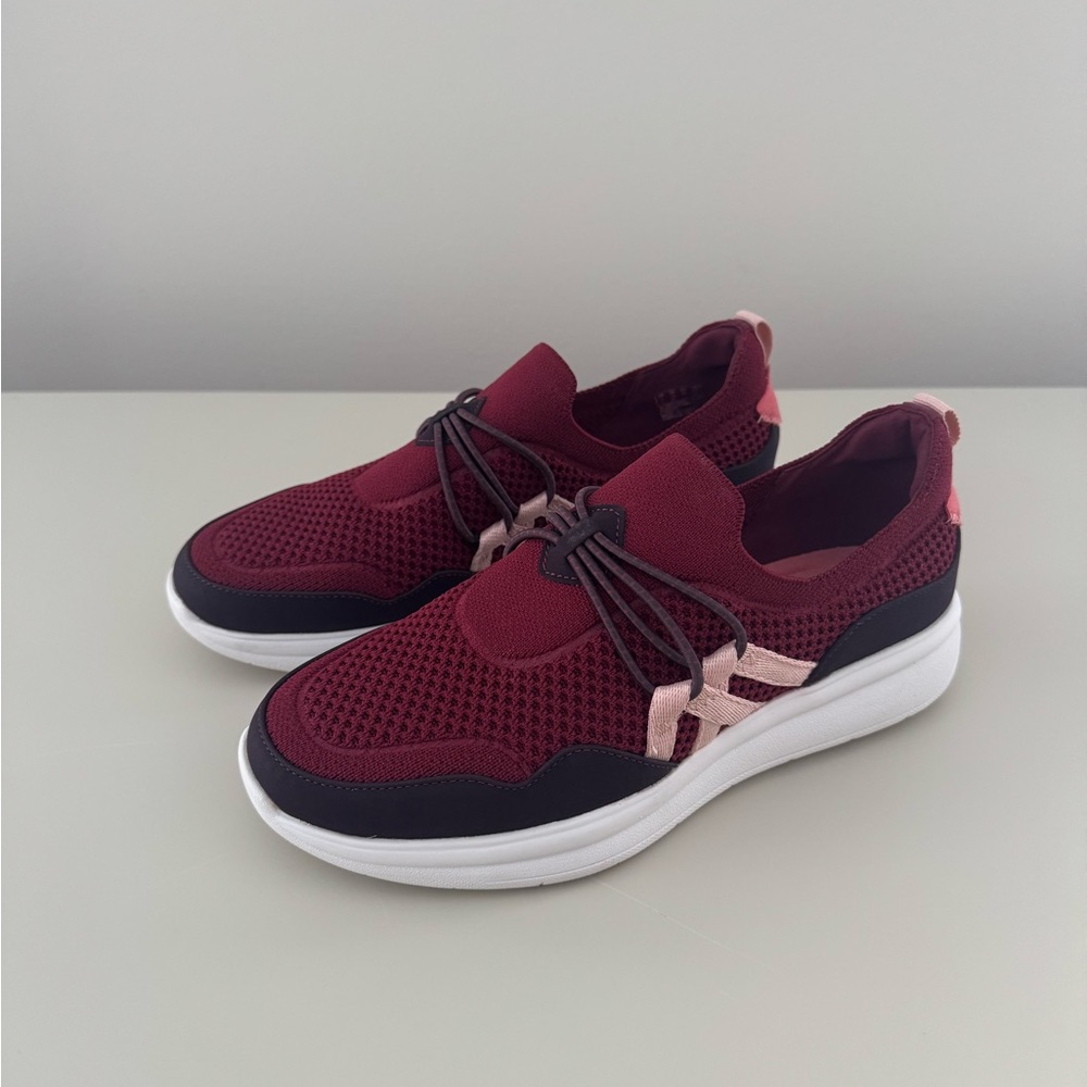 Clarks Ezera Slip-On Sneaker Burgundy | Cloudsteppers Comfort | Women’s 7.5 Wide